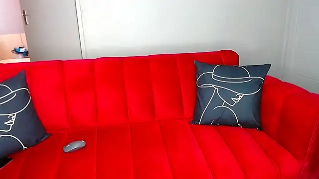 Snapshot of MissBigNipples chatting on 11-12-25, 04:05 MissBigNipples online show from 11-12-25, 04:05