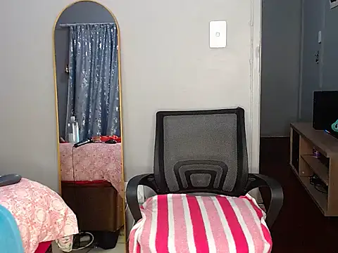 Snapshot of MissBigNipples chatting on 01-10-26, 03:24 MissBigNipples online show from 01-10-26, 03:24