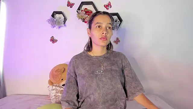 samara jonness online show from 01-19-25, 07:37