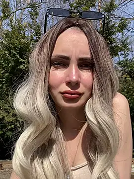 SandraCarter online show from 03-10-25, 10:07