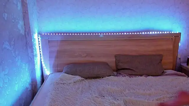 emma77  online show from 03-07-25, 09:59