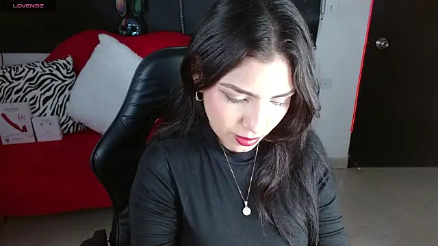 Carolaine69  online show from 07-25-26, 01:17