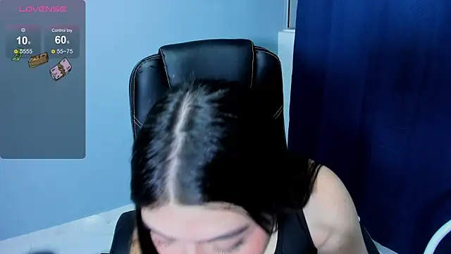 Snapshot of Sexy_paradise18_ chatting on 05-19-26, 01:56 Sexy paradise18 online show from 05-19-26, 01:56