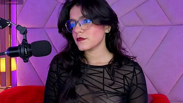 Snapshot of ValerieKay_ chatting on 09-12-25, 01:55 ValerieKay online show from 09-12-25, 01:55