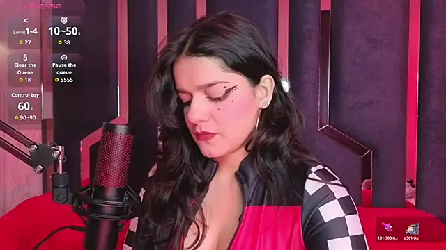 ValerieKay  online show from 04-17-26, 04:32