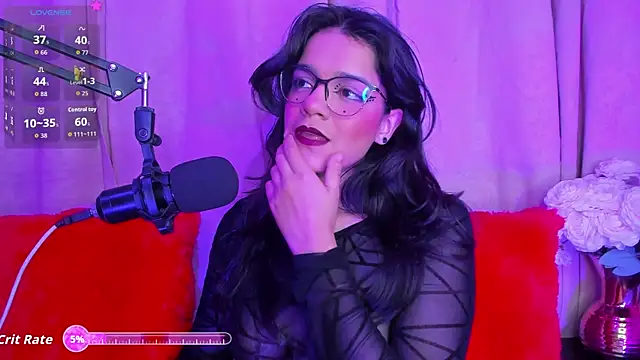 Snapshot of ValerieKay_ chatting on 10-14-25, 09:47 ValerieKay online show from 10-14-25, 09:47