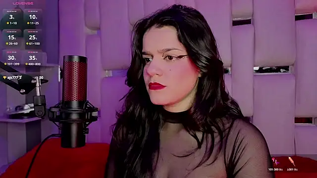Snapshot of ValerieKay_ chatting on 06-14-26, 02:24 ValerieKay online show from 06-14-26, 02:24