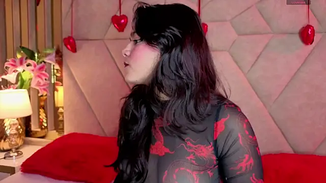 Snapshot of ValerieKay_ chatting on 02-13-26, 01:44 ValerieKay online show from 02-13-26, 01:44