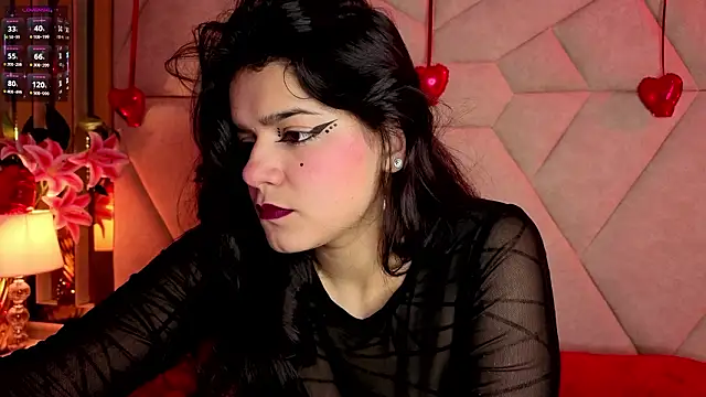 Snapshot of ValerieKay_ chatting on 02-10-26, 01:32 ValerieKay online show from 02-10-26, 01:32