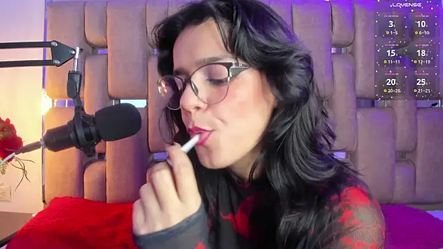 Snapshot of ValerieKay_ chatting on 03-22-25, 04:26 ValerieKay online show from 03-22-25, 04:26