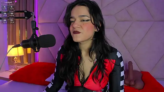 Snapshot of ValerieKay_ chatting on 10-05-25, 01:57 ValerieKay online show from 10-05-25, 01:57
