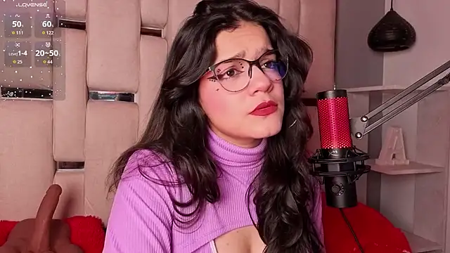 ValerieKay  online show from 04-10-26, 04:03