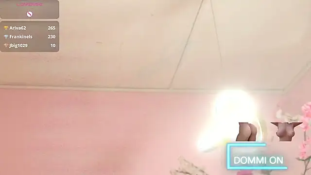 Snapshot of almendraevans chatting on 03-11-25, 03:23 almendraevans online show from 03-11-25, 03:23