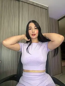 Snapshot of Libia_James chatting on 02-18-25, 09:31 Libia James online show from 02-18-25, 09:31