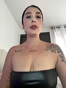 Libia James online show from 05-12-26, 07:09