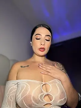Libia James online show from 07-08-26, 01:41