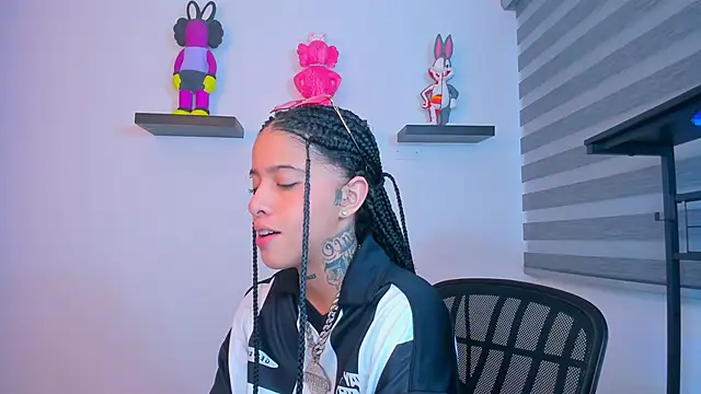 Gangster Girl online show from 10-05-25, 06:42