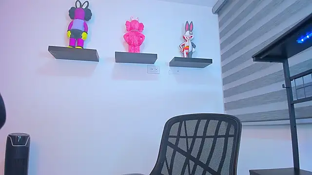 Gangster Girl online show from 10-18-25, 03:19