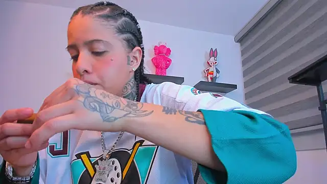 Gangster Girl online show from 11-10-25, 05:56