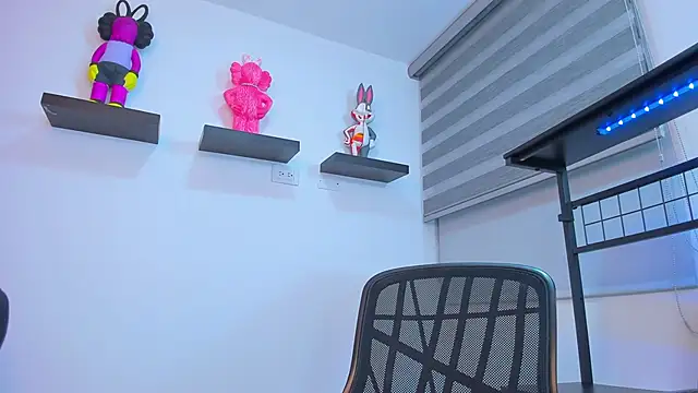 Gangster Girl online show from 11-02-25, 04:17