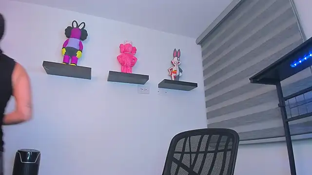 Gangster Girl online show from 12-02-25, 05:20