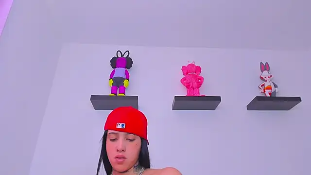 Gangster Girl online show from 03-05-25, 05:50