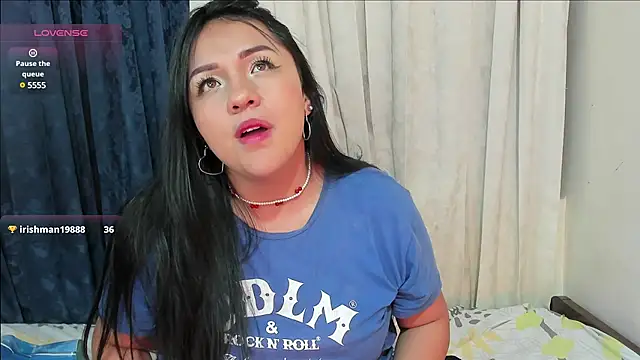 Snapshot of Rachel_Dubois chatting on 03-18-25, 04:51 Rachel Dubois online show from 03-18-25, 04:51