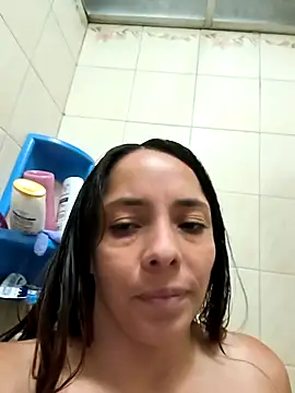 KatyLizz online show from 10-10-25, 06:31
