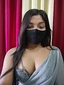 Snapshot of Myra-sen chatting on 07-07-26, 04:37 Myra-sen online show from 07-07-26, 04:37