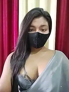 Snapshot of Myra-sen chatting on 05-21-26, 04:21 Myra-sen online show from 05-21-26, 04:21