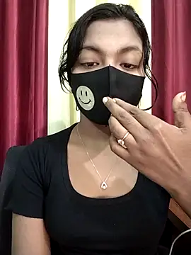 Snapshot of Myra-sen chatting on 11-16-25, 11:41 Myra-sen online show from 11-16-25, 11:41