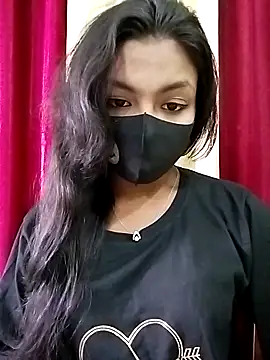 Snapshot of Myra-sen chatting on 12-02-25, 04:25 Myra-sen online show from 12-02-25, 04:25