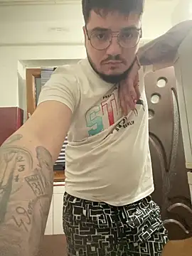 Snapshot of nik99xxx chatting on 02-06-26, 04:03 nik99xxx online show from 02-06-26, 04:03