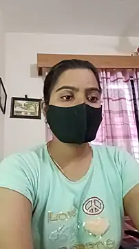 Snapshot of Amisha-2 chatting on 06-12-26, 08:23 Amisha-2 online show from 06-12-26, 08:23
