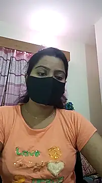 Snapshot of Amisha-2 chatting on 05-10-26, 02:52 Amisha-2 online show from 05-10-26, 02:52