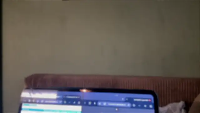 courteous raspberrry online show from 10-10-25, 06:03