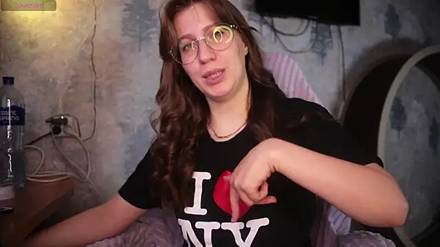 ms allison w online show from 11-19-25, 07:08