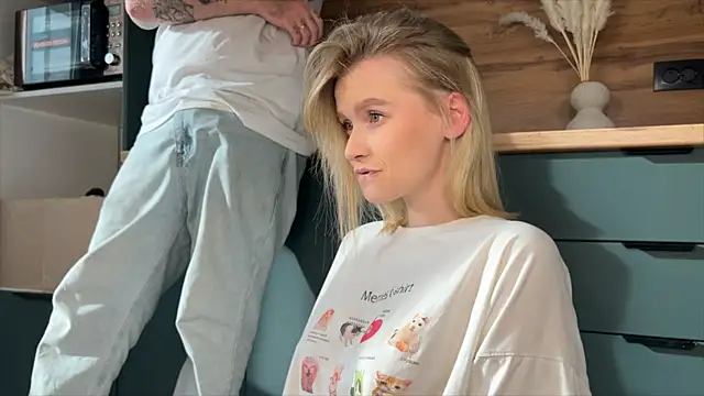 Adelovenick online show from 03-19-26, 01:44