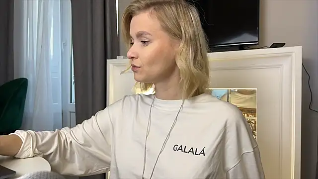 Adelovenick online show from 11-27-25, 08:37