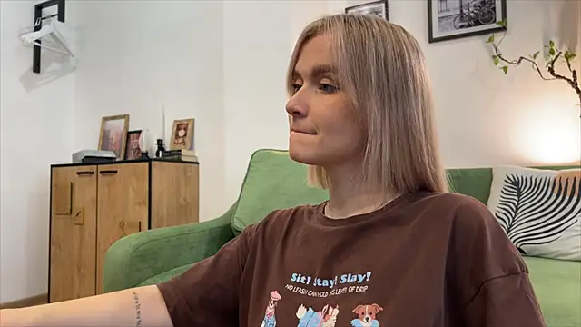 Adelovenick online show from 10-27-25, 11:00