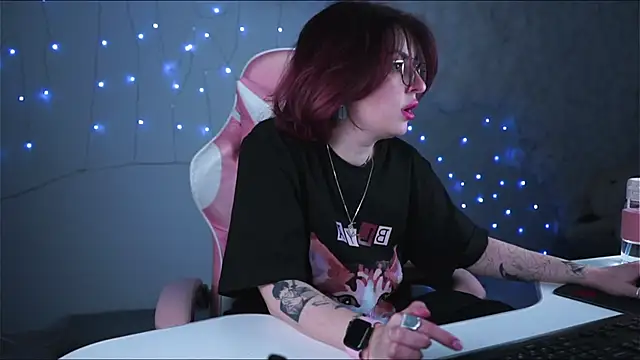 Lana  May online show from 03-01-25, 11:39