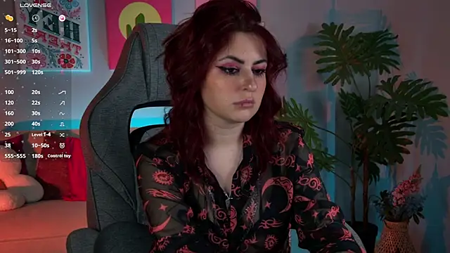 Lana  May online show from 11-14-25, 09:35