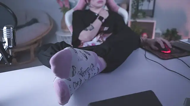 Lana  May online show from 03-14-25, 05:46