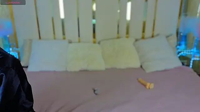 Daisy Delight online show from 11-16-25, 08:57