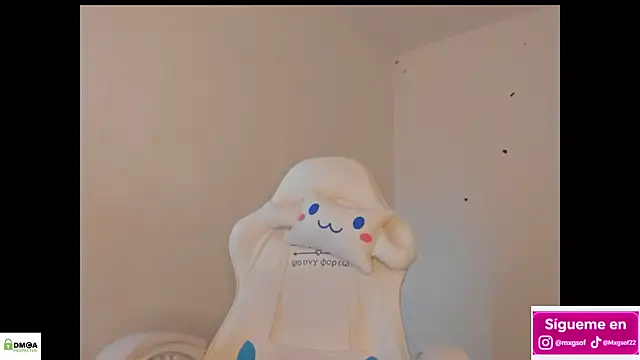 meganthompsonn22 online show from 11-14-25, 04:32