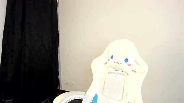 meganthompsonn22 online show from 04-09-26, 09:59