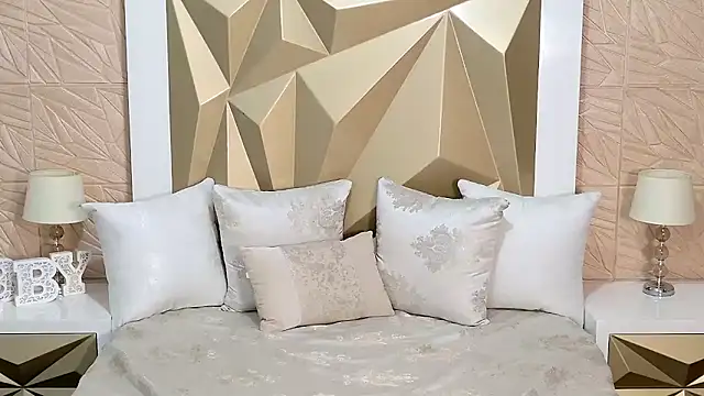 PassionMacoll online show from 11-22-25, 01:43