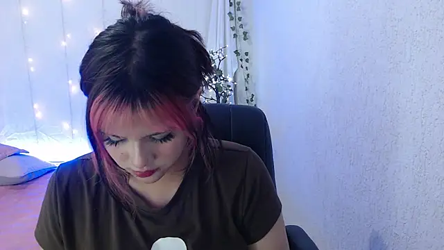 mixie cute online show from 01-06-25, 10:15