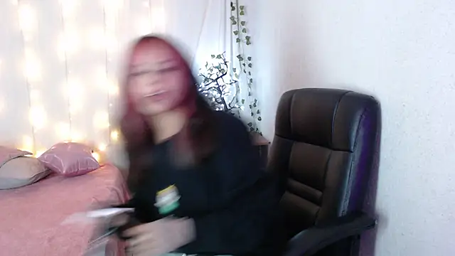 mixie cute online show from 01-05-25, 10:08