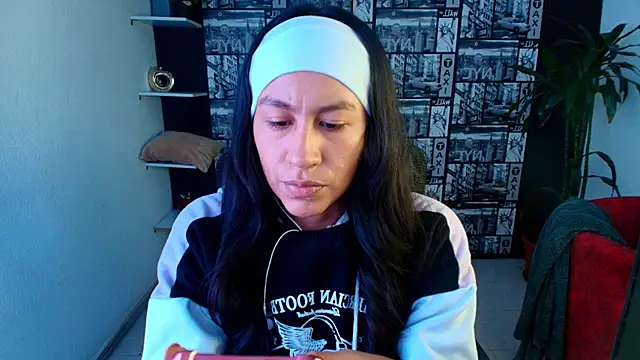 EmiGomez  online show from 07-21-26, 03:30
